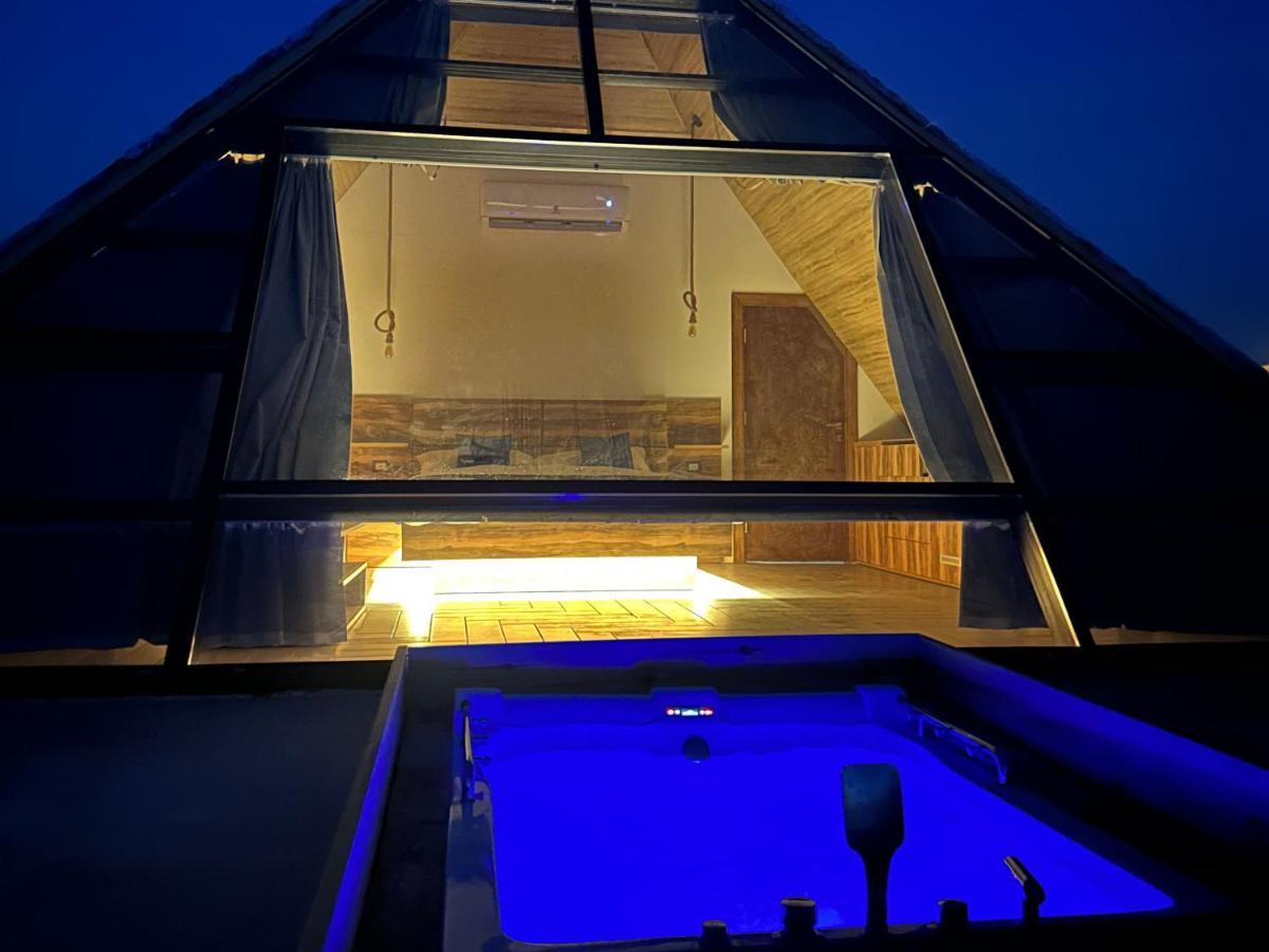 Resort Deadsea Octagon Madaba